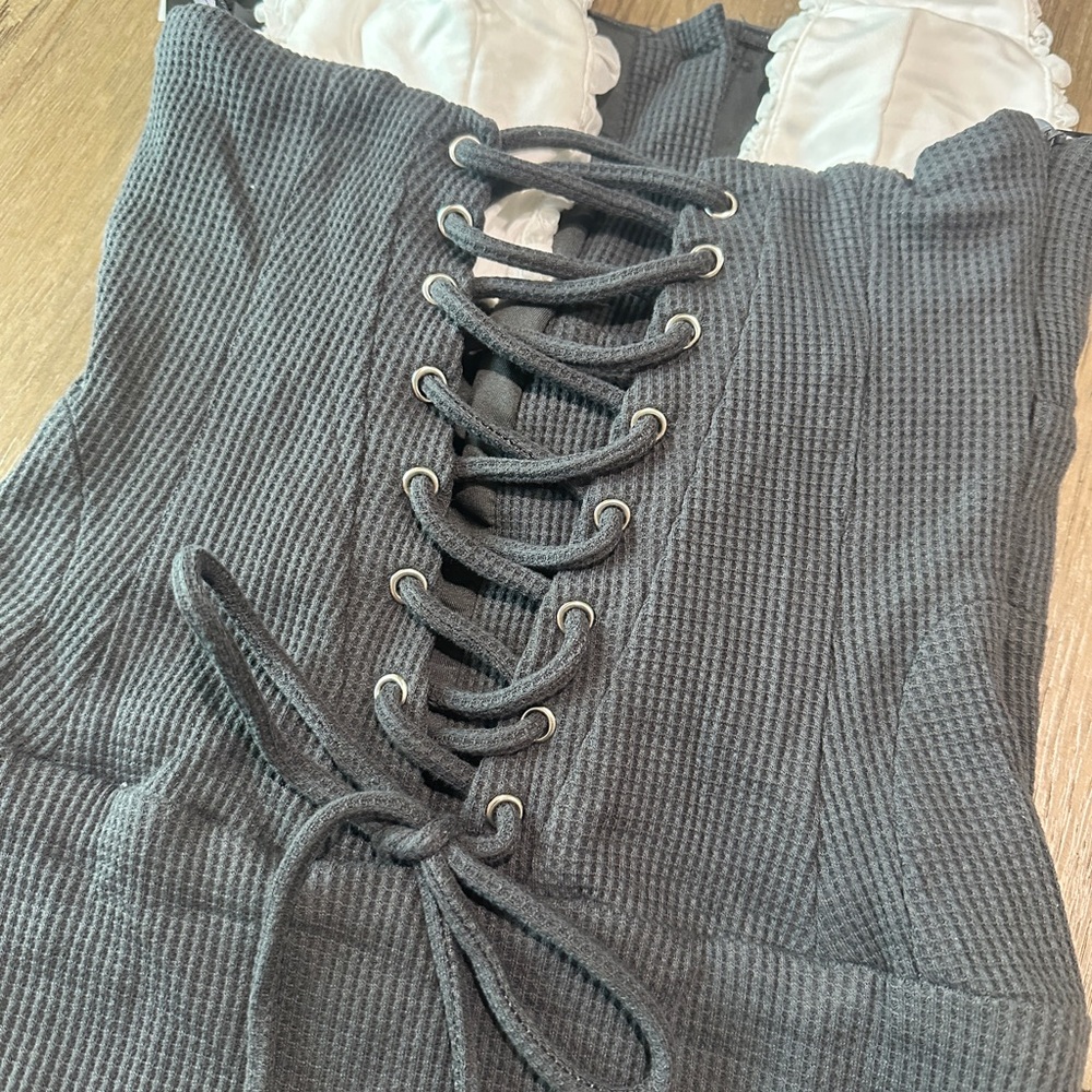 NWT! Outcast Emmarose Mini Dress Charcoal Size Small - Picture 7 of 11